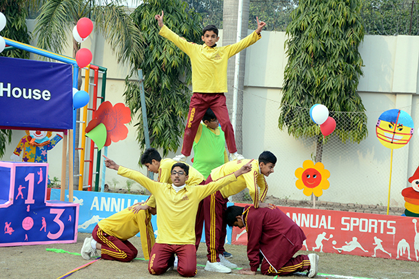 Sports activities at Aligarh Public School, Boys Section managed by Tehzibul Akhlaq 