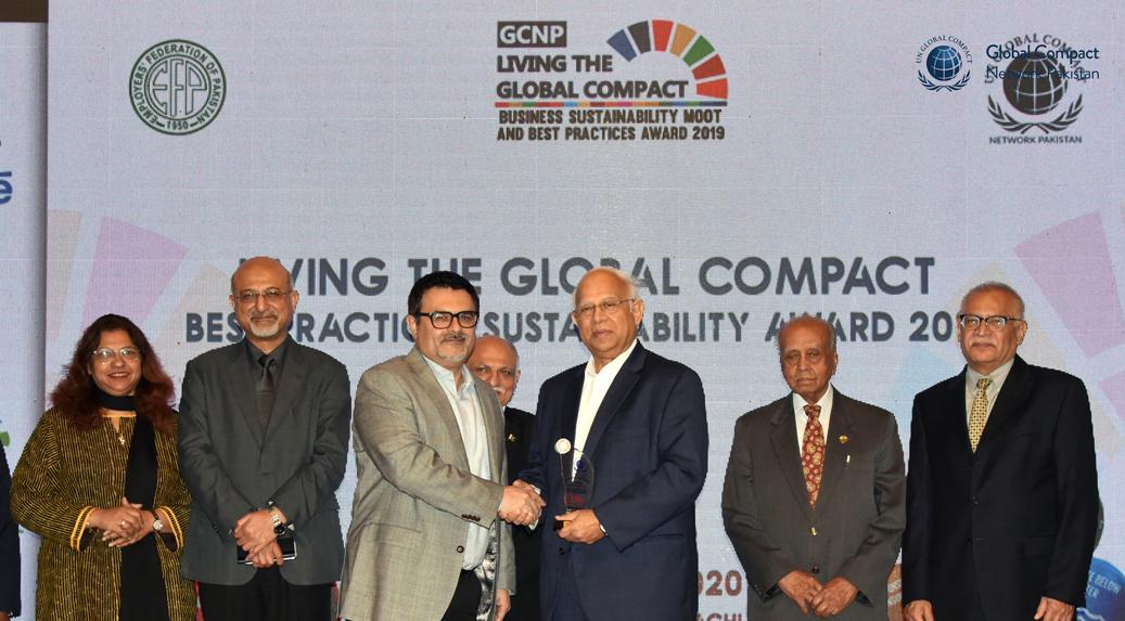 CCCO Sheheryar Piracha receives ‘Living the Global Compact Best Practices Sustainability Awards 2019 award from Chairman, Pathfinder G4S Pakistan Ikram Sehgal